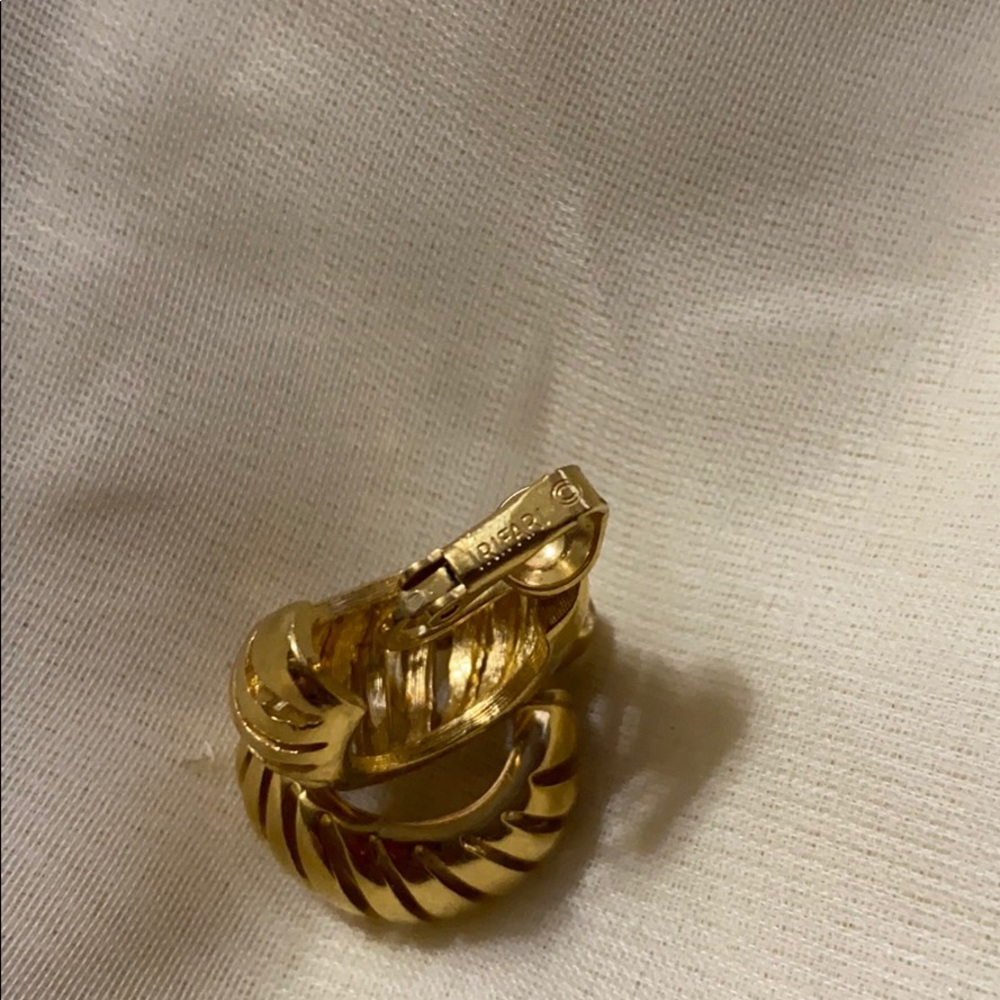 Very nice clip on trifari vintage earrings - Picture 4 of 5